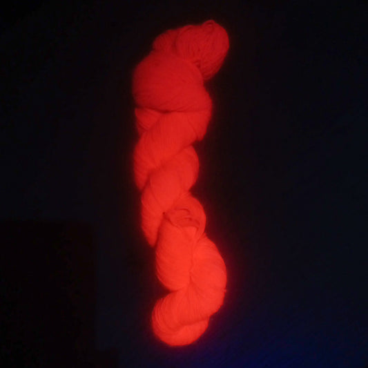 Alpaca Yarn - Fluorescent Red Fingering